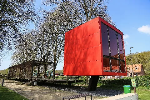 Bergeshoevede Schleuseninsel Botschaftschaftsgarten Nasses Dreieck 01