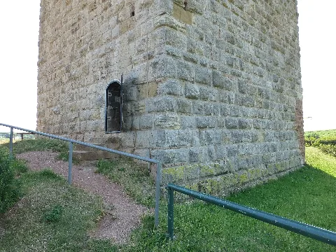 Bergfried Burg Schwabsburg Nordecke Mit Eingang