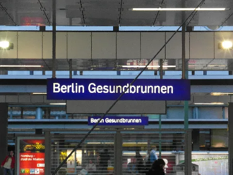 Berlin Bahnhof Gesundbrunnen (7171928035)