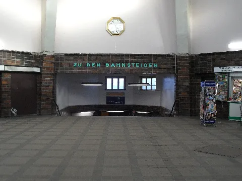 Berlin Bahnhof Wannsee (6250265177)