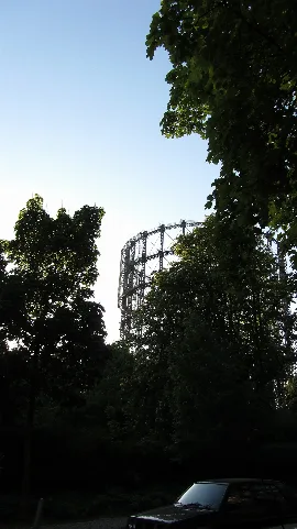 Berlin Cheruskerpark 110430 05