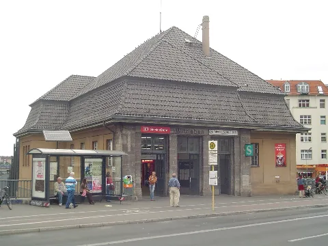 Gate 28