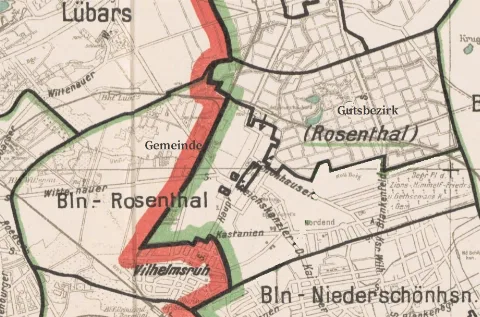 Gemeinde und Gutsbezirk Rosenthal in den Grenzen von 1920. In Grün/Rot die Bezirksgrenze zwischen Reinickendorf und Pankow ab 1920.