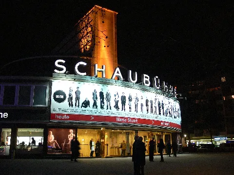 Berlin Schaubühne Nachts