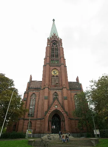 Berlin Schöneberg Apostelpauluskirche 03.10.2011 16 10 55 Shiftn