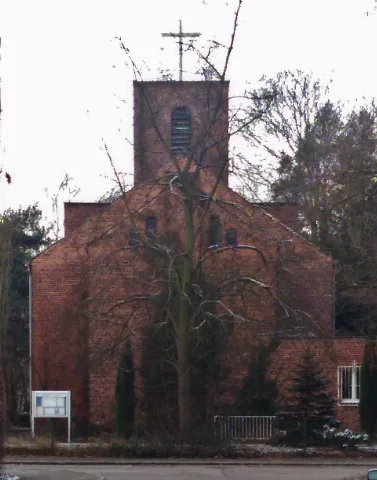 Berlin Tegel St Joseph Ostansicht 2014