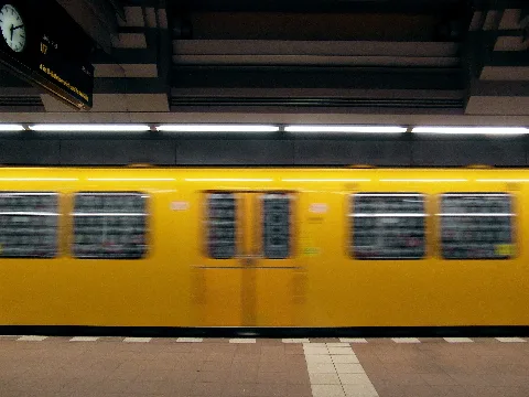 Berlin U Bahnhof Haselhorst (8480585950)