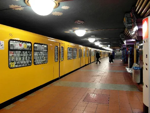 Berlin U Bahnhof Paulsternstraße (8480400474)