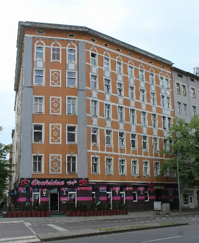 Haus 9