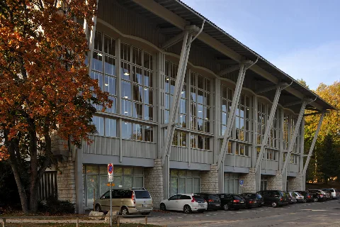 Bfh Biel, Ehsm Alte Sporthalle 01 09