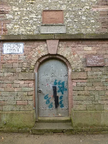Bieberer Aussichtsturm Eingang