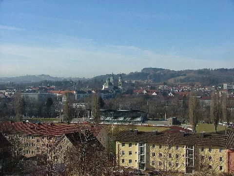 Blick Über Das Illerstadion Auf Lorenzkirche Und Residenz Panoramio