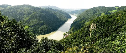 Blick Vom Predigtstuhl In Gloxwald Auf Die Donau, Sarmingstein Und Den Schlosskogel