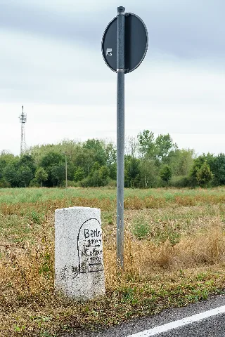 Boblitz Preussischer Rundsockelstein 01