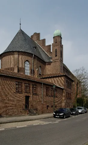 Bonifatiuskirche In Duesseldorf Bilk, Von Sueden