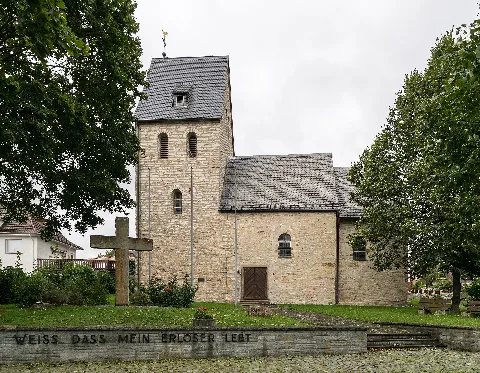 Borchen 2015 09 06 St Walburga Alt Alfen (02)
