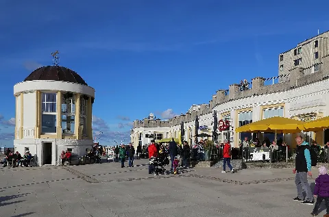 Borkum Buergermeister Kieviet Promenade 01