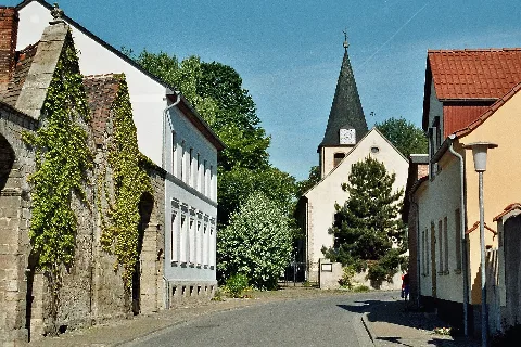 Bottmersdorf, Die Sankt Andreas Kirche
