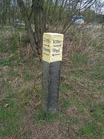 Boxberg Uhyst Wegweiserstein 2