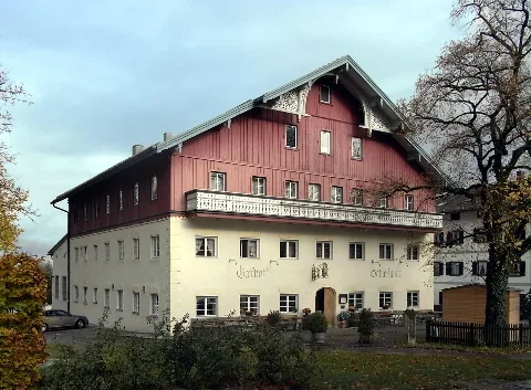 Brannenburg, Schlosswirt 1