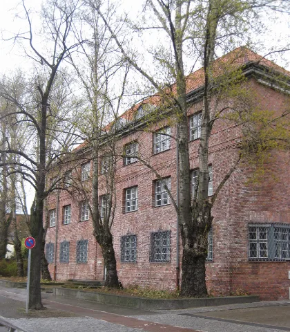 Breitenbachstr 24 29 Vorgarten