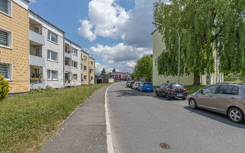 Breslaustraße 20220610 Hof04538Cens