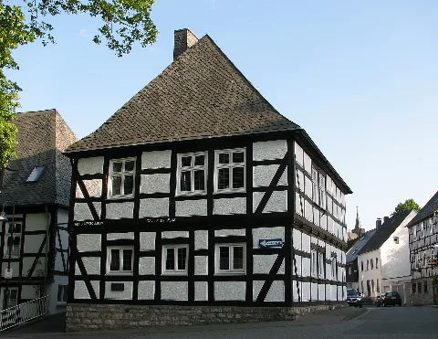 Brilon Propst Meyer Straße1 Nordwestseite 2009 05 24
