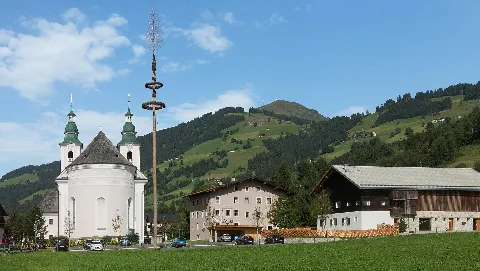Brixen Im Thale, Die Pfarr Und Dekanatskirche Mariä Himmelfahrt Dm63923 Foto5 2017 08 03 09.41