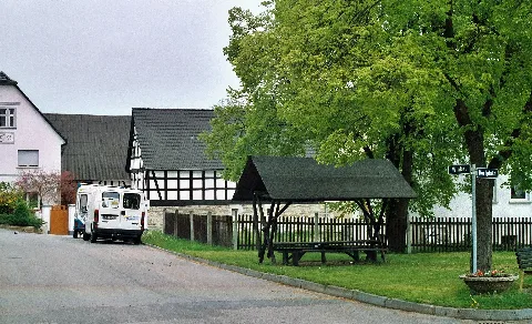 Bröckau (Schnaudertal), The Village Square