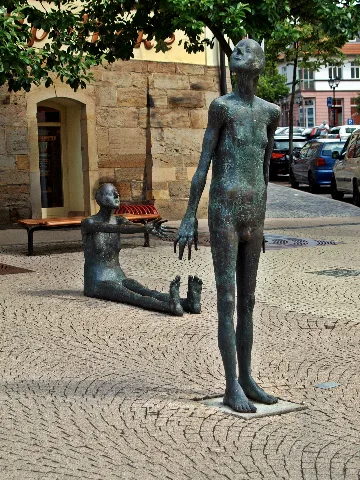 Bronzeskulpturen Am Apothekerbrunnen Ilmenau