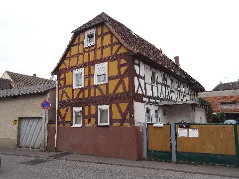 Bruchenbrückener Straße 19 (Bruchenbrücken) 03