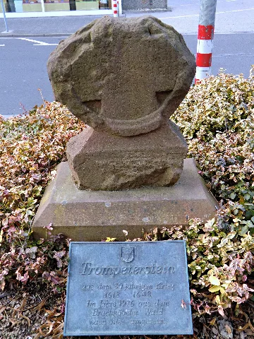 Bruchkoebel Trompeterstein Innerer Ring