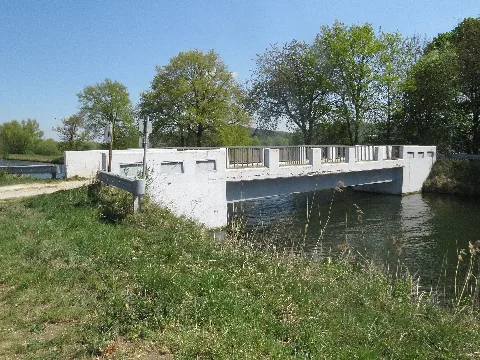 Brücke Über Den Amperkanal Zwischen Kranzberg Und Leonardsbuch