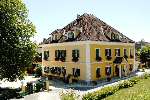 Brueckl Sankt Filippen Gasthof Kurasch 01082007 01
