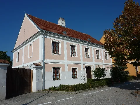 Brunn Felde Pfarrhof