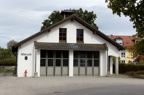 Buchendorf Feuerwehrhaus Geo.hlipp.de 28000