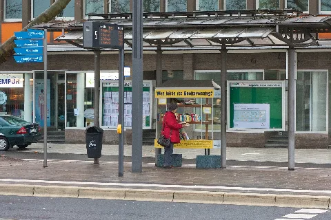 Bücherschrank Busbahnhof Aschaffenburg Abgebaut 2025 04