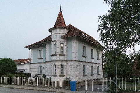 Büchlberg, Hauptstraße 12