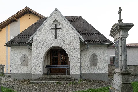 Büchlberg, Hutthurmer Straße 5 (2)