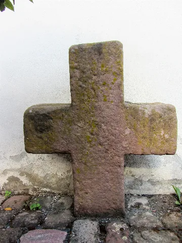 Buergstadt Martinskapelle Steinkreuz Ii