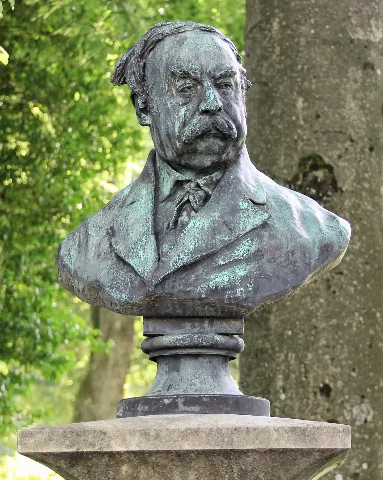 Büste Annastr (Bad Tölz) Gustav Höfler