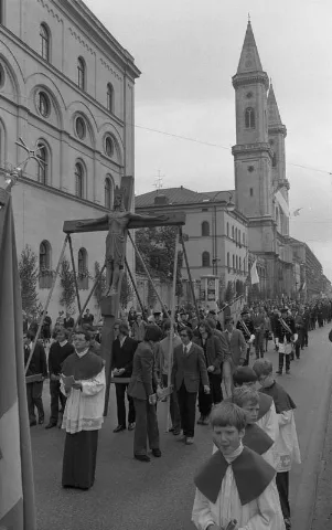 Bundesarchiv B 145 Bild F034084 0022, München, Fronleichnamsprozession