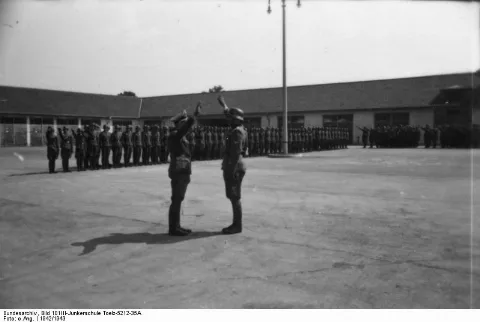 Bundesarchiv Bild 101Iii Junkerschule Toelz 5212 35A, Junkerschule Bad Tölz, Ss Männer Beim Appell