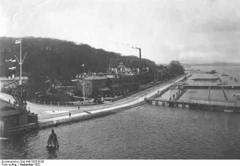 Bundesarchiv Bild 146 2007 0102, Kiel, Strandpromenade Mit Yacht Club