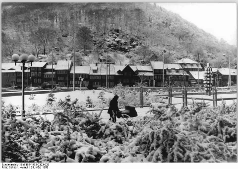 Bundesarchiv Bild 183 1983 0323 023, Suhl, Domberg, Winter