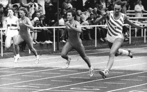 Bundesarchiv Bild 183 1986 0607 008, Heike Drechsler, Silke Gladisch