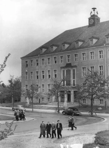 Bundesarchiv Bild 183 38600 0004, Dresden, Technische Hochschule, Arbeiter Und Bauernfakultät