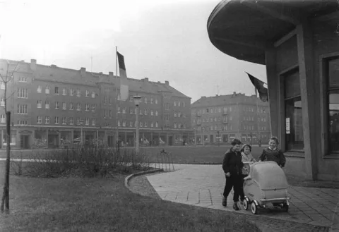 Bundesarchiv Bild 183 57543 0003, Leipzig, Dunckerstraße, Wohnblocks