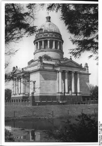 Bundesarchiv Bild 183 H27714, Dessau, Georgsgarten, Auferstehungskapelle