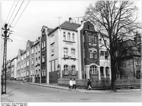 Bundesarchiv Bild 183 N0401 0019, Gotha, Ernst Thälmann Straße